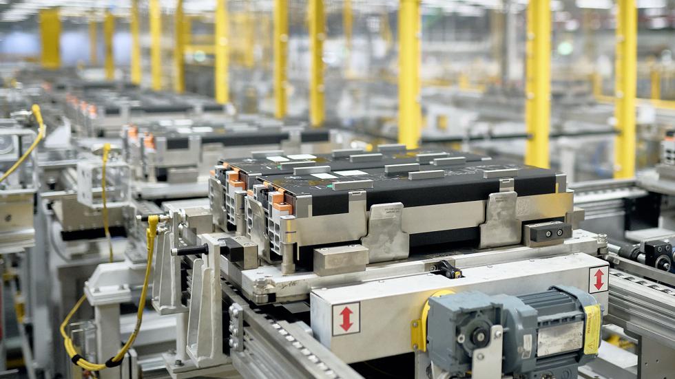 Ford: Ξεκίνησε την κατασκευή μπαταριών για ηλεκτρικά στην Κολωνία